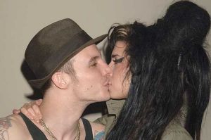 image-8-for-amy-winehouse-through-the-years-gallery-965361360